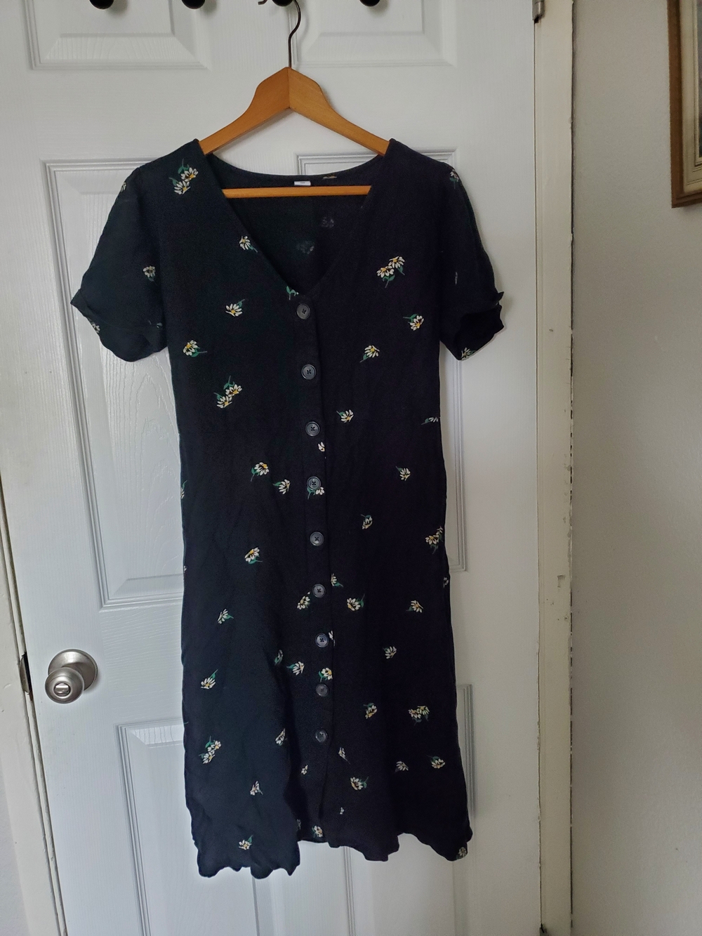 Old Navy Black Floral Button-Front Dress